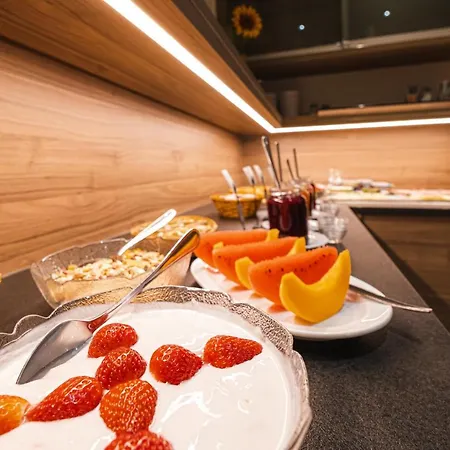 Phonix Guest house 2*